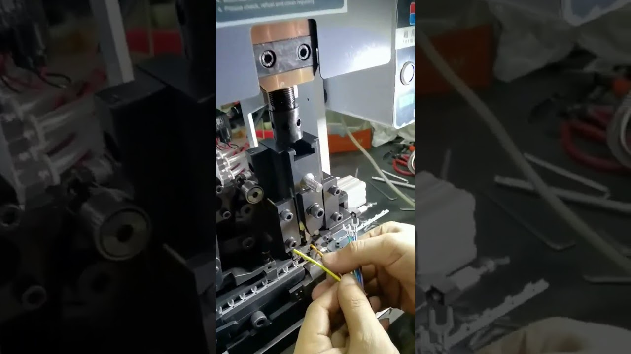 Máquina para Decapar Pontas de Fios e Crimpar Terminais | Automação Industrial #fábrica #máquina #decapagemdefios
