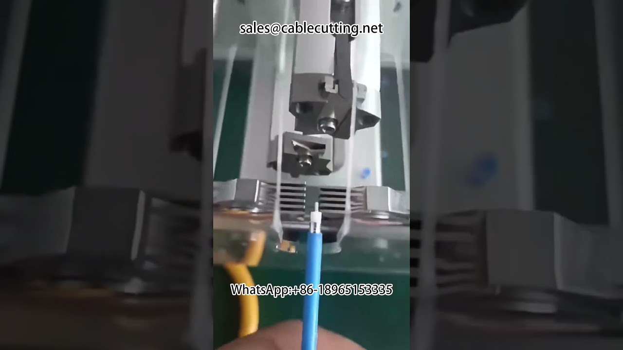 Máquina de decapagem coaxial para chicotes elétricos | Equipamento de precisão industrial