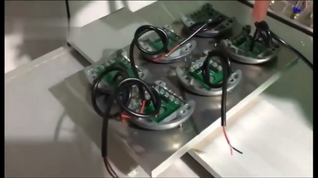 Máquina Dosadora de Resina Epóxi | Dispensador de Adesivo Bicomponente para Mistura e Enchimento