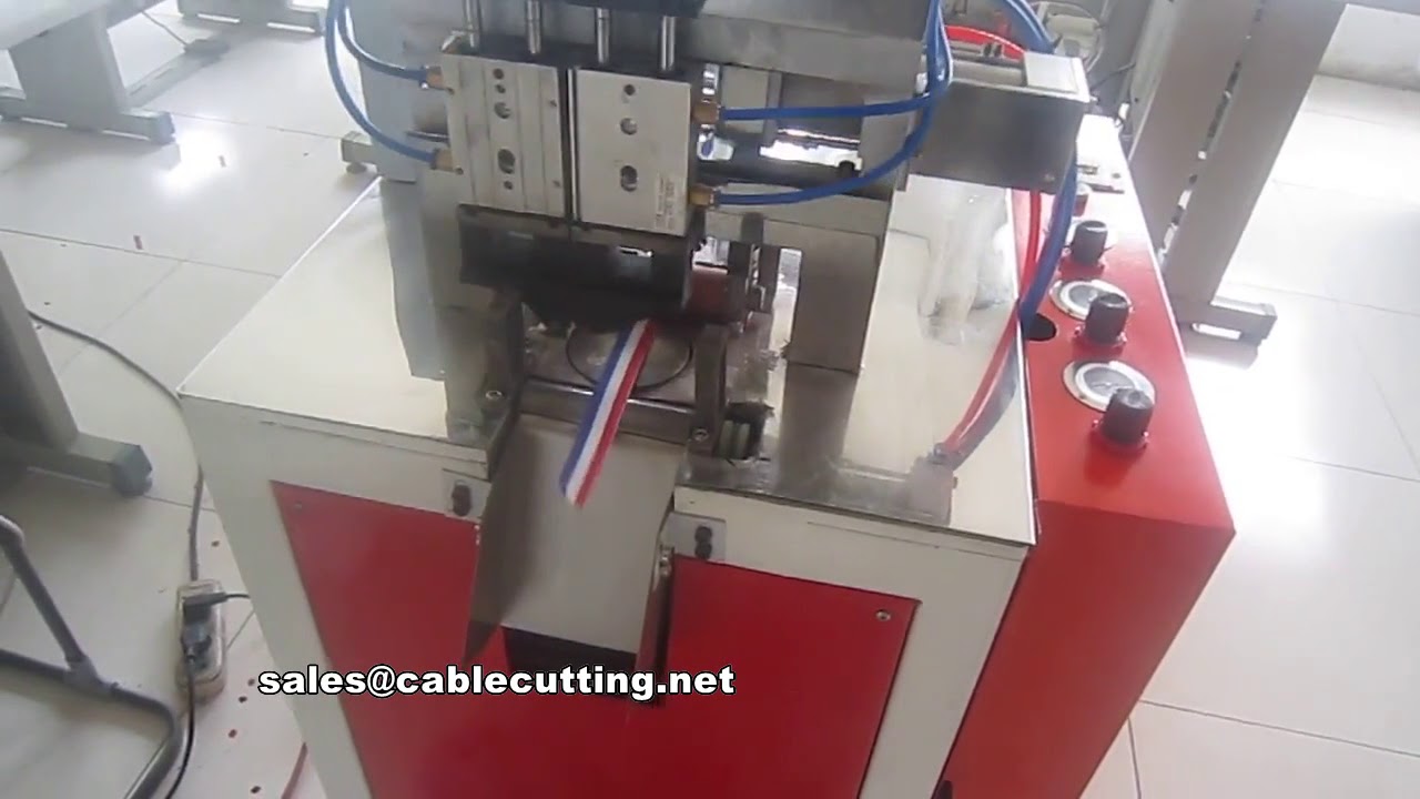 Máquina de Corte Ultrassônica de Fita com Dupla Lâmina para Formato Trapezoidal | Automação Industrial
