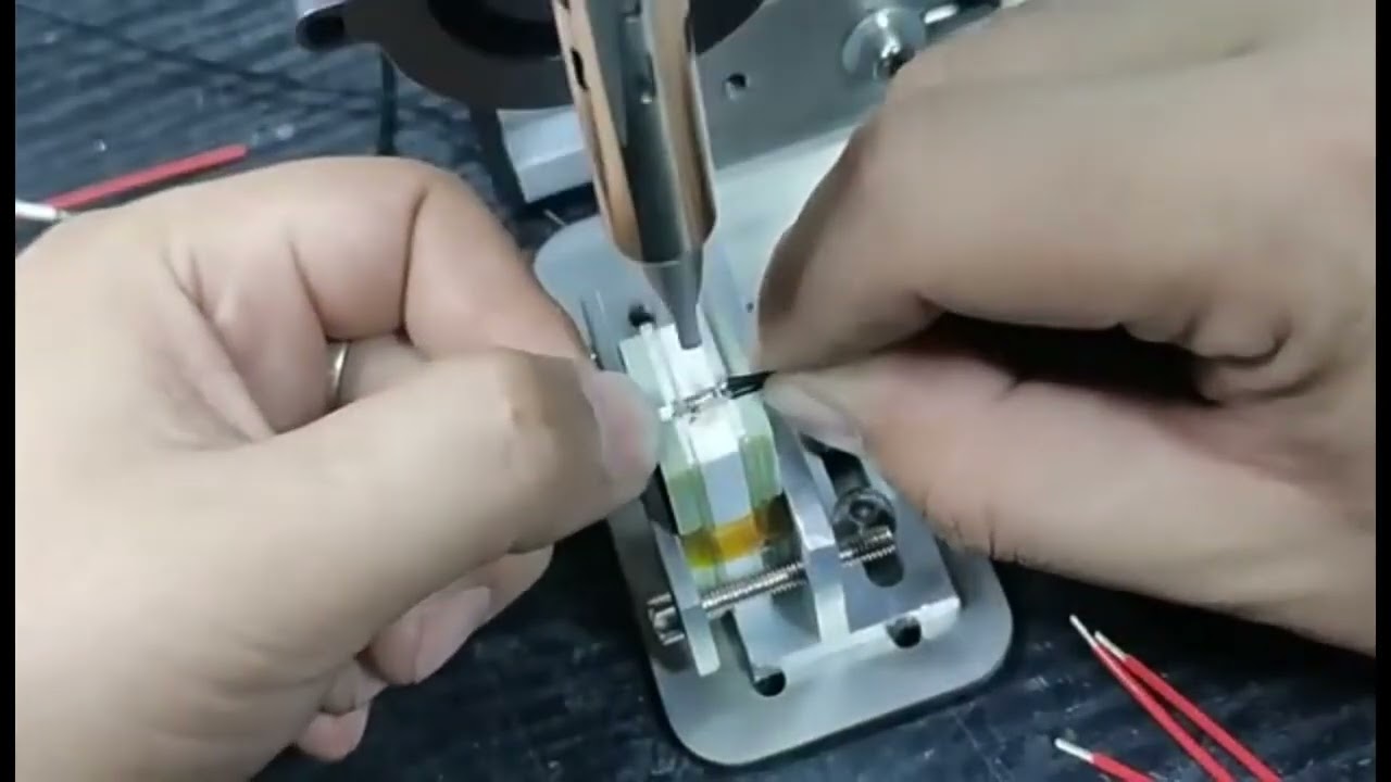 Máquina de Solda Semiautomática 15V 3A para LEDs - Conexões AUX, DC e USB
