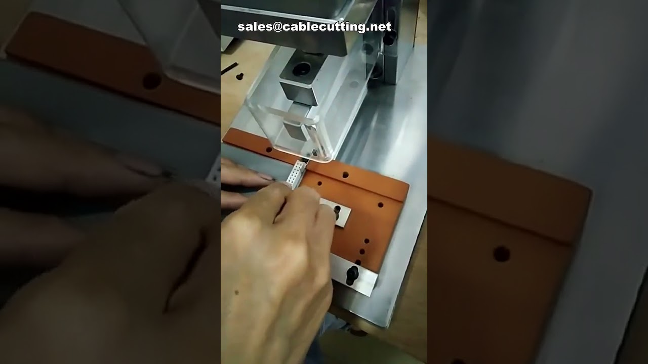 Máquina de Crimpagem IDC Pneumática para Cabos Flat e de Computador (8 a 64 Vias)