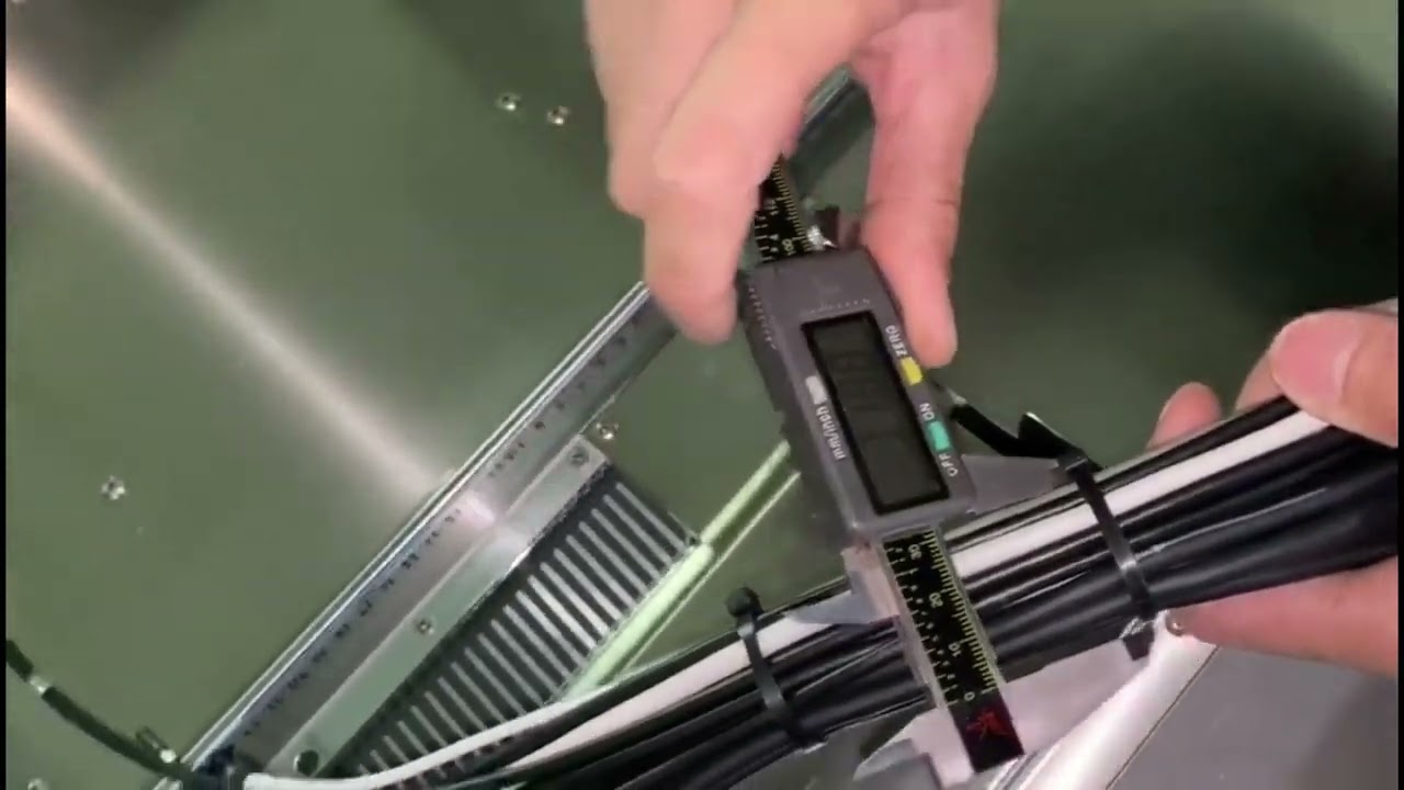 Braçadeiras Automáticas Ajustáveis - Amarração Durável de Cabos com Sistema de Nylon Autotravante