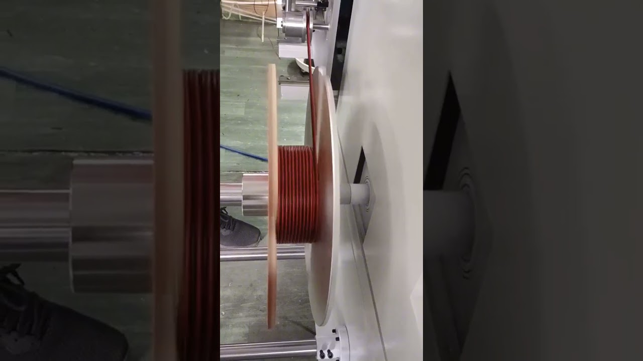 Máquina Automática para Medição, Traversão, Bobinamento, Corte e Enrolamento de Fio Vermelho e Preto - Demonstração #fábrica #máquina