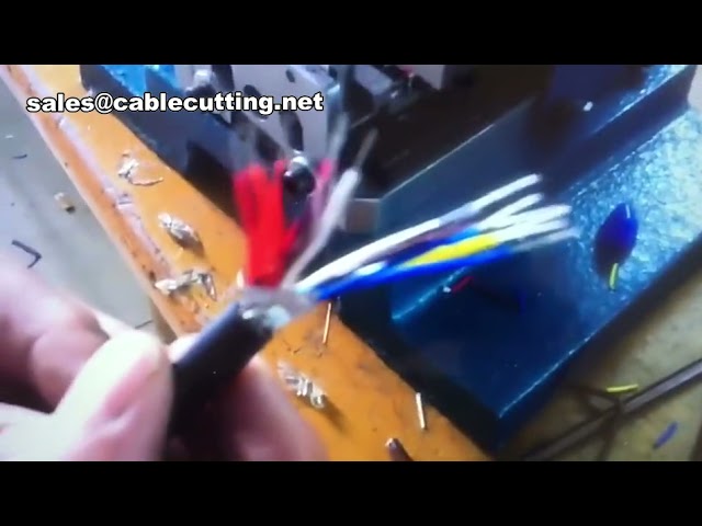 Máquina Pneumática de Decapagem e Torção de Cabos para 5 Fios Paralelos | Automação Industrial