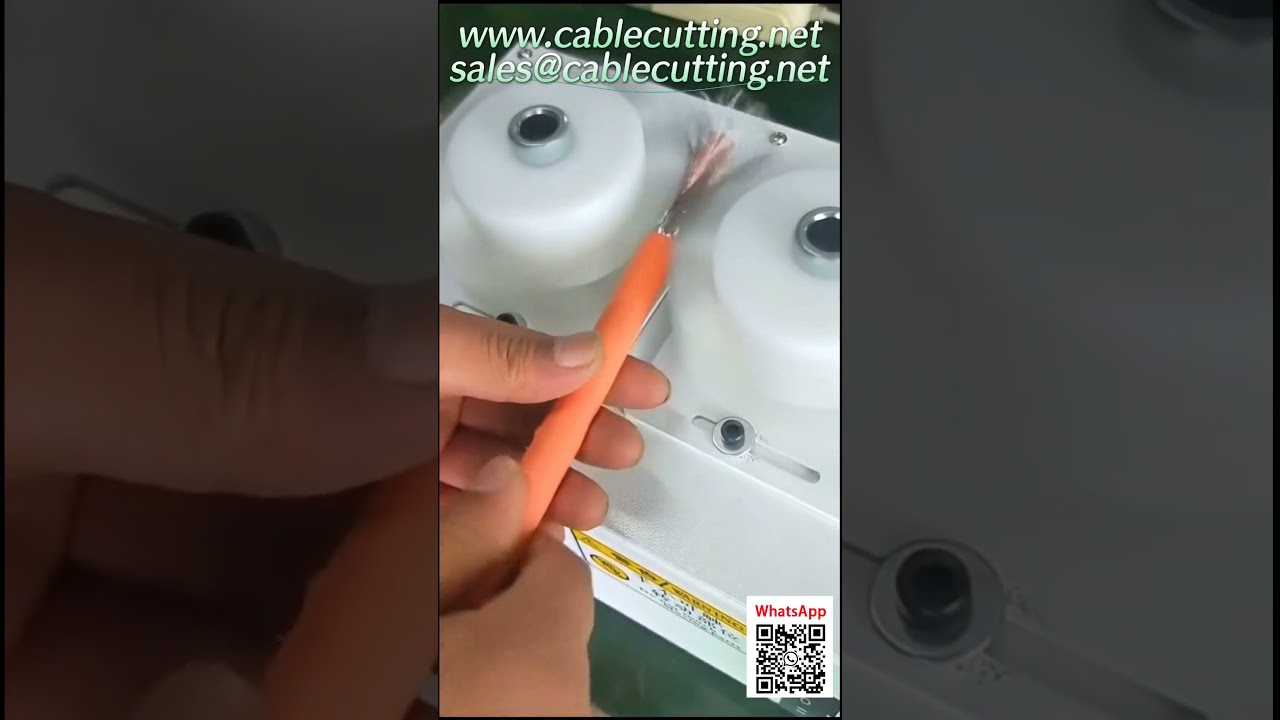 Máquina Automática para Corte, Descascamento e Bobinamento de Cabos de Energia Renovável