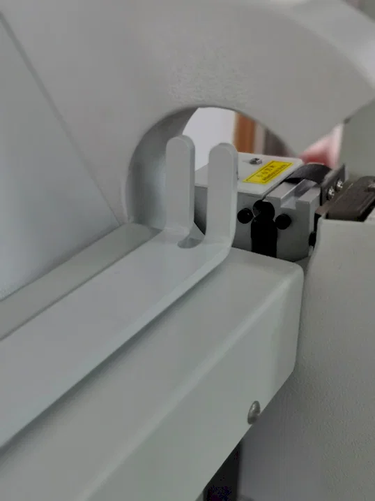 Máquina de Envolvimento com Fita com Fio de Puxar WPM-303K Thumb